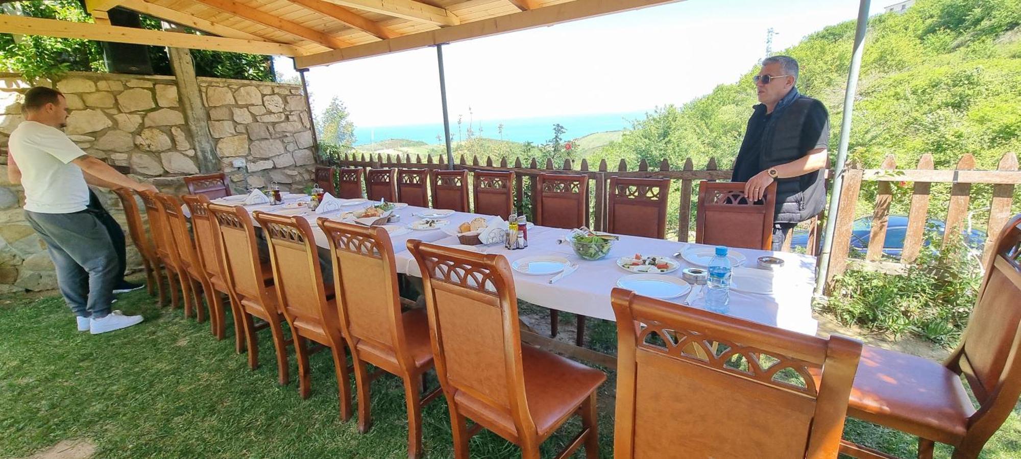 Hotel Restorant Olti Shetaj Exteriör bild