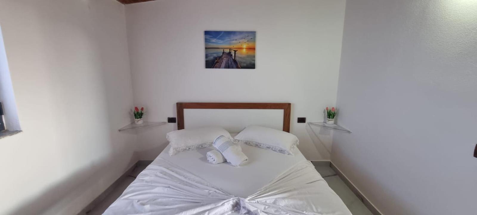 Hotel Restorant Olti Shetaj Exteriör bild